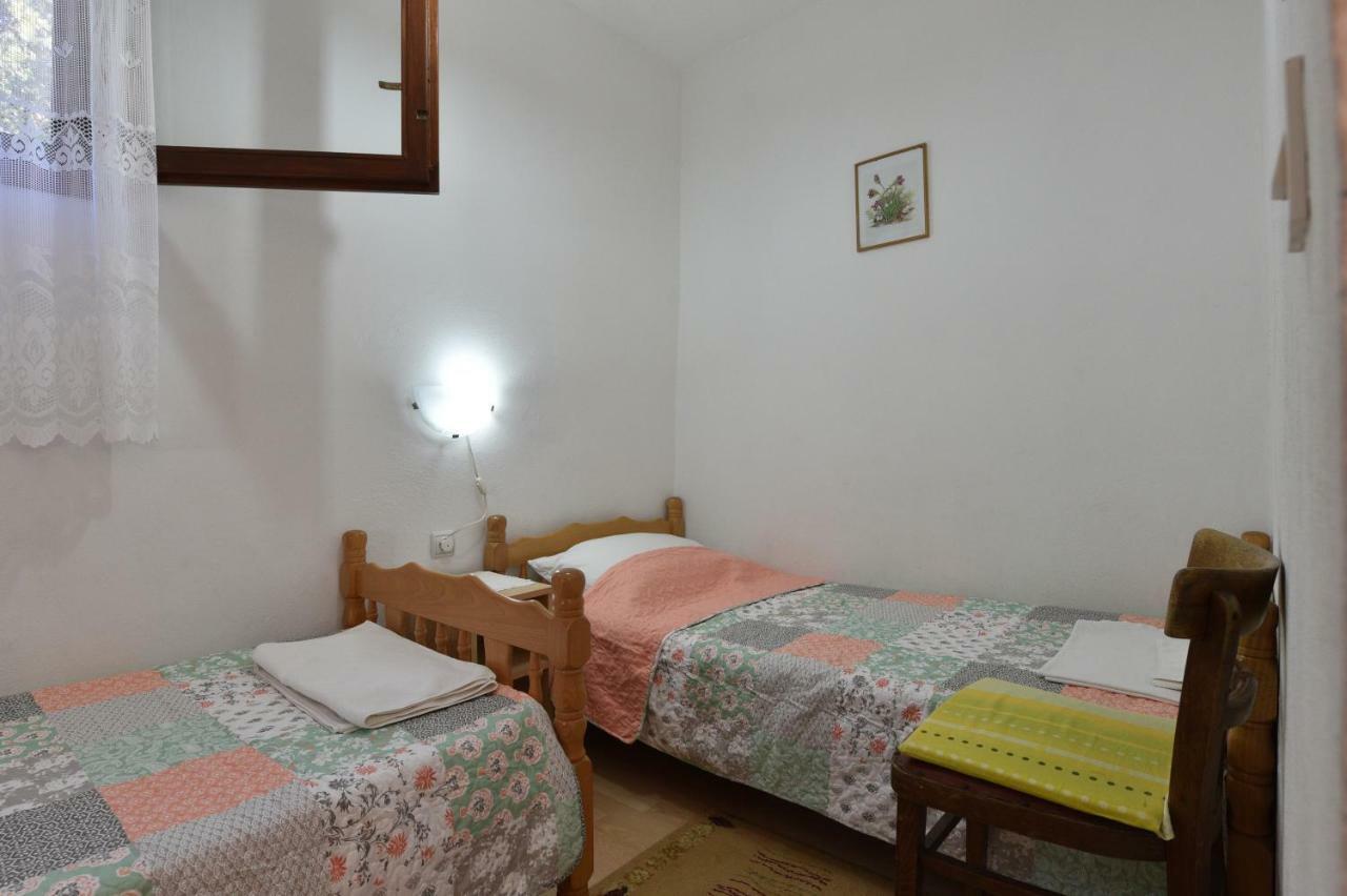 Apartmani Marko Gdinj Εξωτερικό φωτογραφία